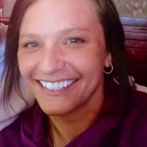 Meet your Posher, Elena